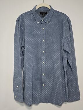 Banana Republic Men's Blue Button-Down Shirt M
